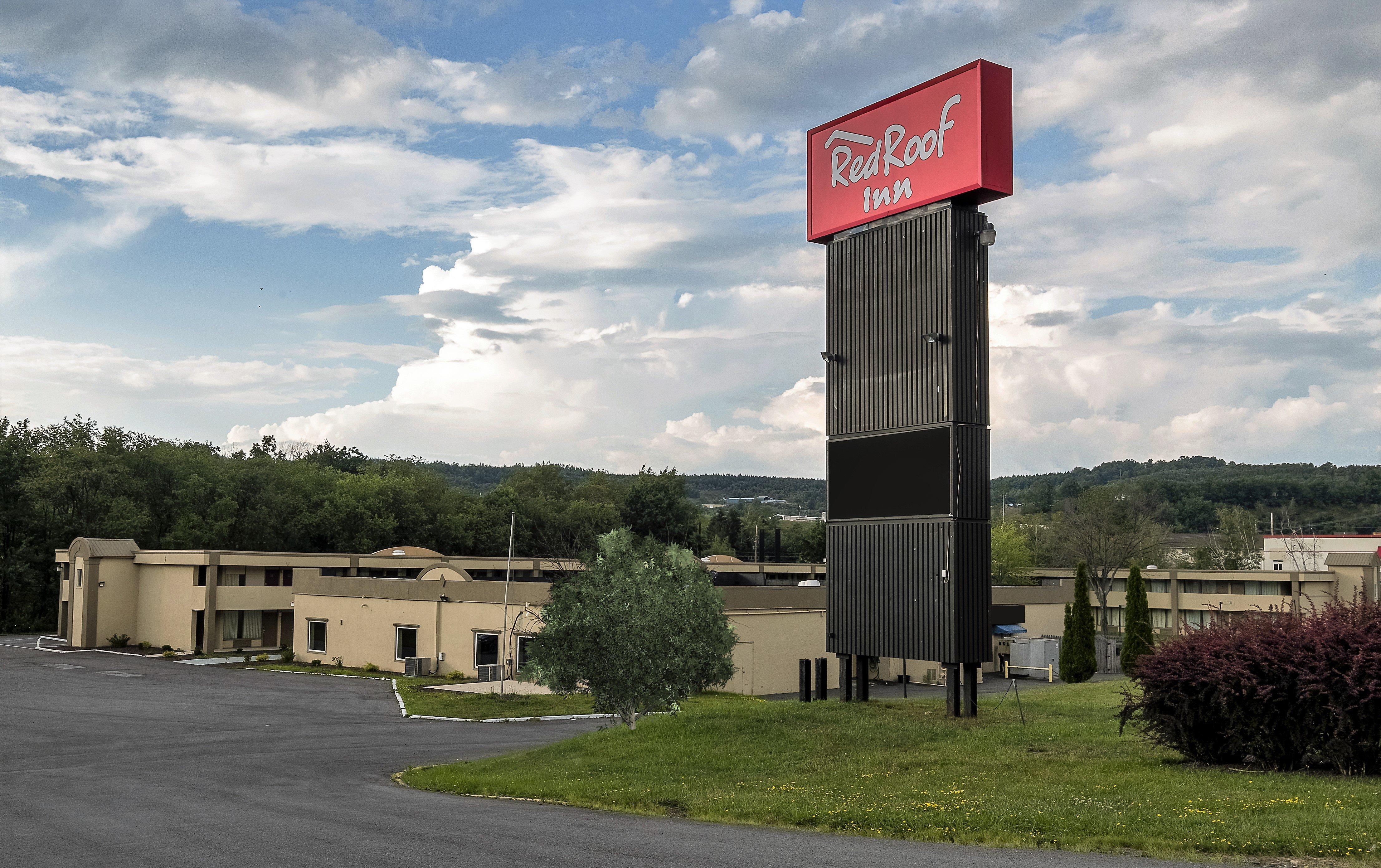Red Roof Inn Clearfield Exterior photo